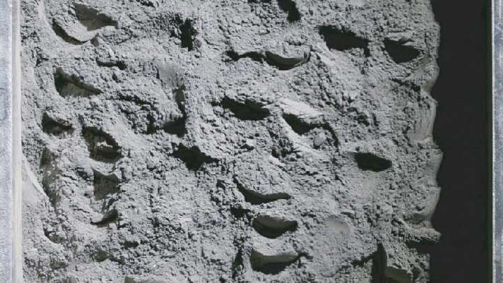 Si la Luna no tiene atmósfera, ¿cómo recuperaron muestras con óxido?