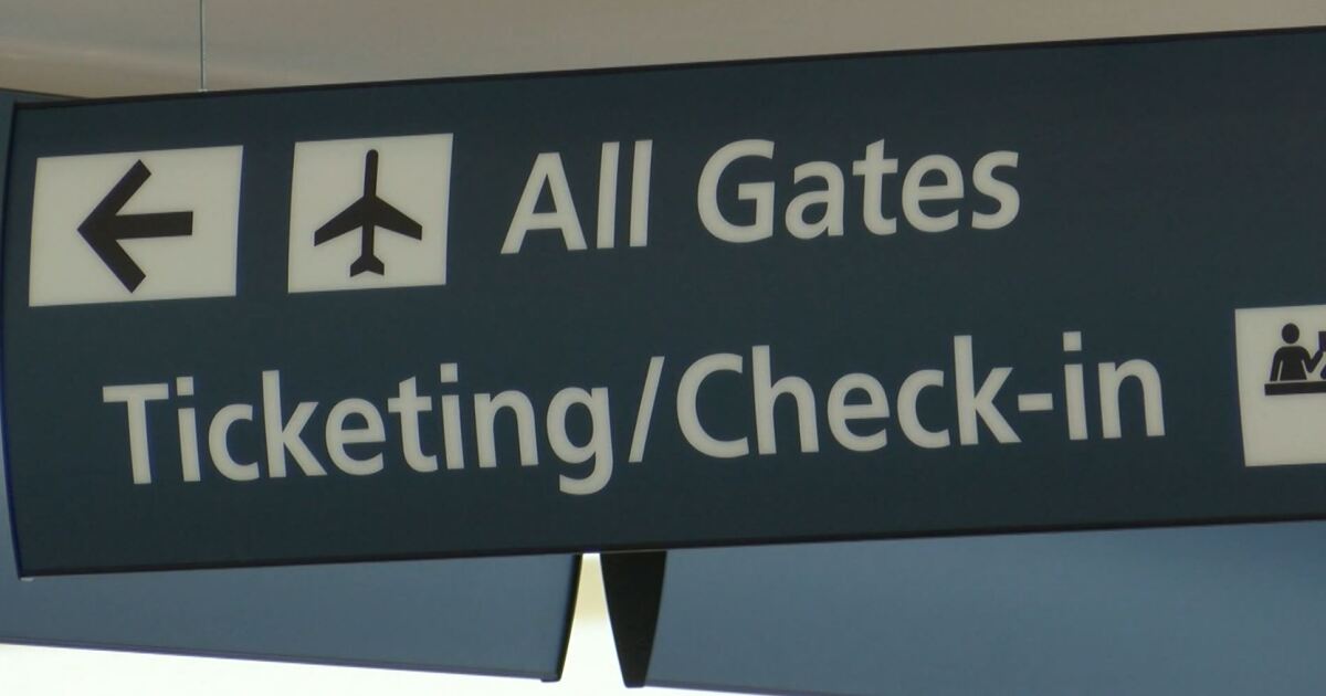 How to protect your flight as shutdown impacts airports