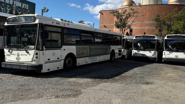 NJ Transit to pick up Bayonne’s Broadway Bus route. See details