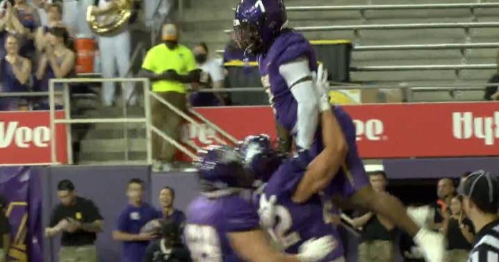 Jackson's 3 TDs send Northern Iowa past Murray State 31