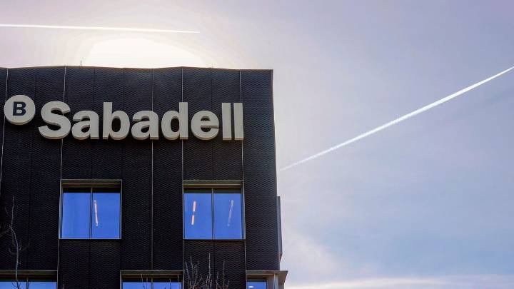 Banco Sabadell alcanza un beneficio récord de 1.390 millones hasta septiembre, un 7,3 % más