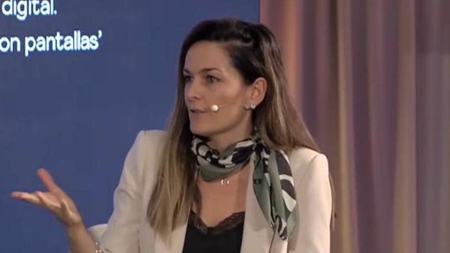 Los expertos piden a familias y docentes que eduquen a los menores en el uso responsable de la IA