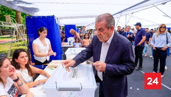 Eduardo Frei por elecciones: "Hoy es un día importante para Chile, no para darse gustitos personales"