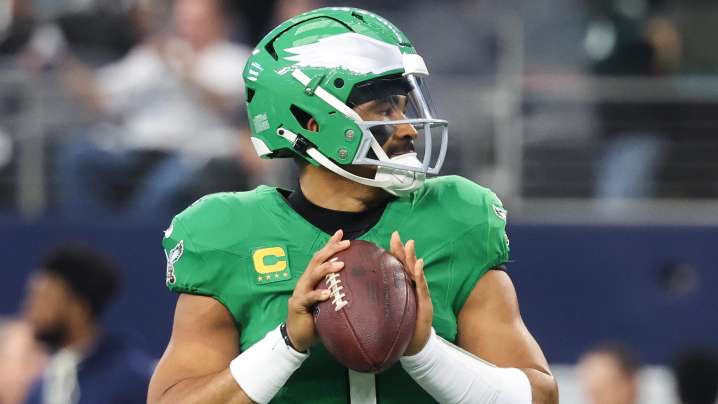 What channel is Black Friday football on? Bears at Eagles, odds