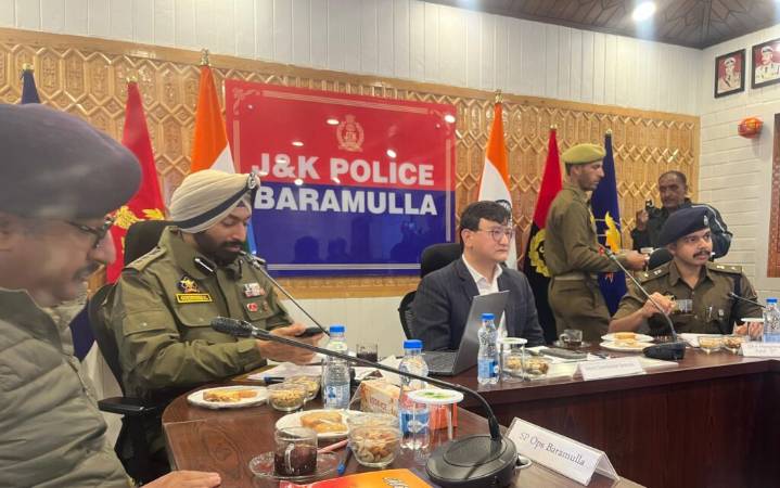 Baramulla Police Launches Advanced Safety App, Journalists Among Key Beneficiaries