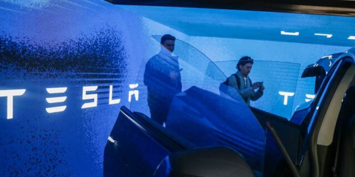 Tesla ilusionó a los colombianos: cinco días después de su lanzamiento en el país subieron todos los carros