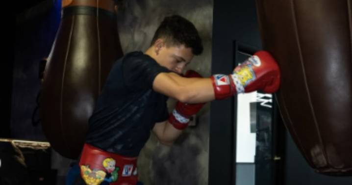 ¿Dónde ver EN VIVO y GRATIS desde México la primera pelea profesional del Güerito de Tepito como boxeador?