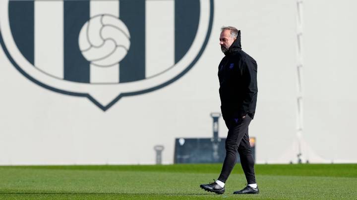 Barcelona: Koundé y la delantera, las dudas de Flick ante Chelsea