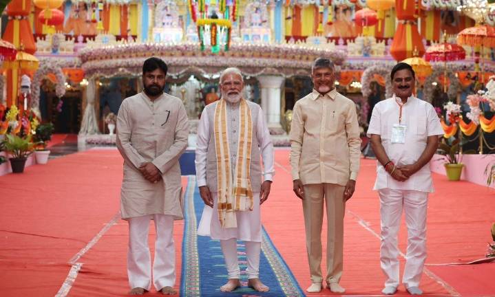 Sukanya Samriddhi crosses four crore accounts, says Modi at Puttaparthi event