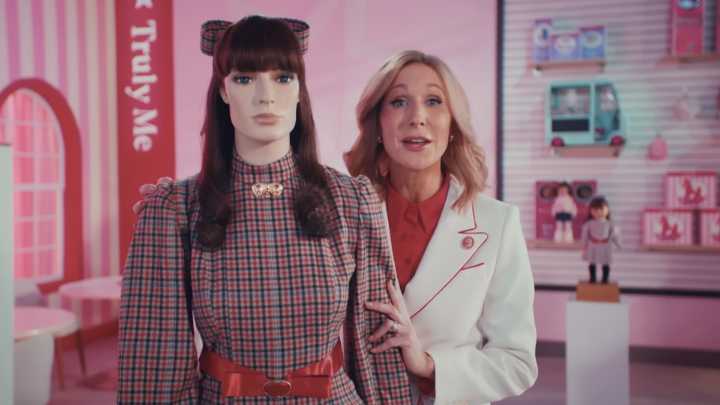 SNL American Girl Doll sketch gets uncomfortable, fast