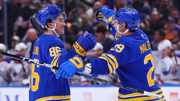 Ostlund gets 1st multigoal game, Sabres top Oilers