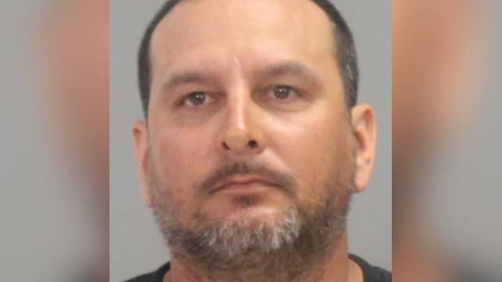 Condenan a hombre de Texas que apuñaló más de 30 veces a su esposa porque creía que le era infiel