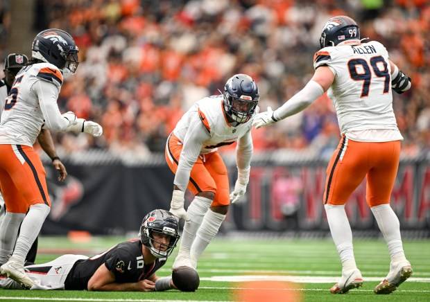 Broncos analysis: Zach Allen, Denver defensive front dominate Houston, help cover loss of star CB Pat Surtain II