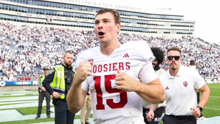 Heisman Trophy odds, favorites in Week 12: Fernando Mendoza leads four