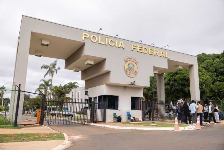 Bolsonaro quemó su tobillera electrónica; alega que sufrió alucinaciones por medicamentos