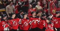 Devils beat the Penguins 2-1 in a shootout to take over 1st place in the Metropolitan Division