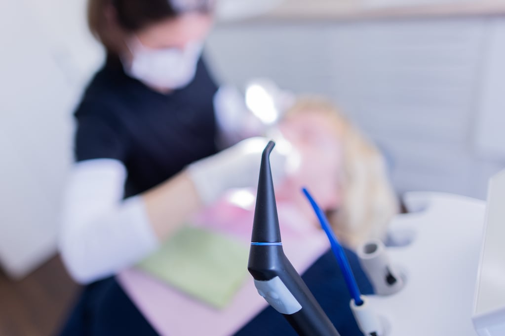 Mito o realidad: ¿sirve realmente realizarse limpiezas dentales profesionales con cierta periodicidad?