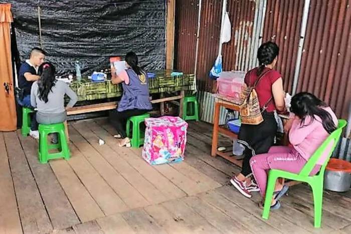 La cadena se inicia en el celular, la trampa perfecta: Falsas ofertas en TikTok y minería ilegal arrastran a niñas y adolescentes en la Amazonía