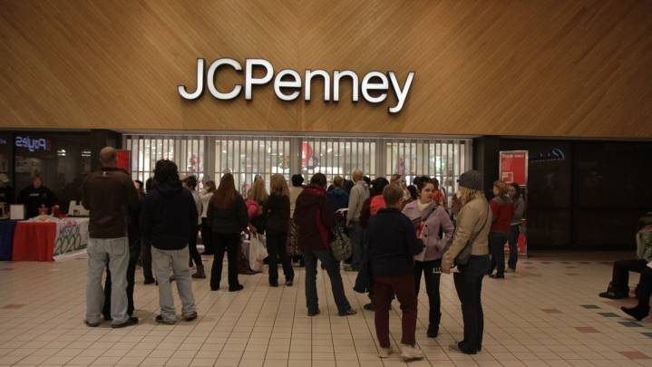 Half of Americans say this 'no interest' deal should be illegal