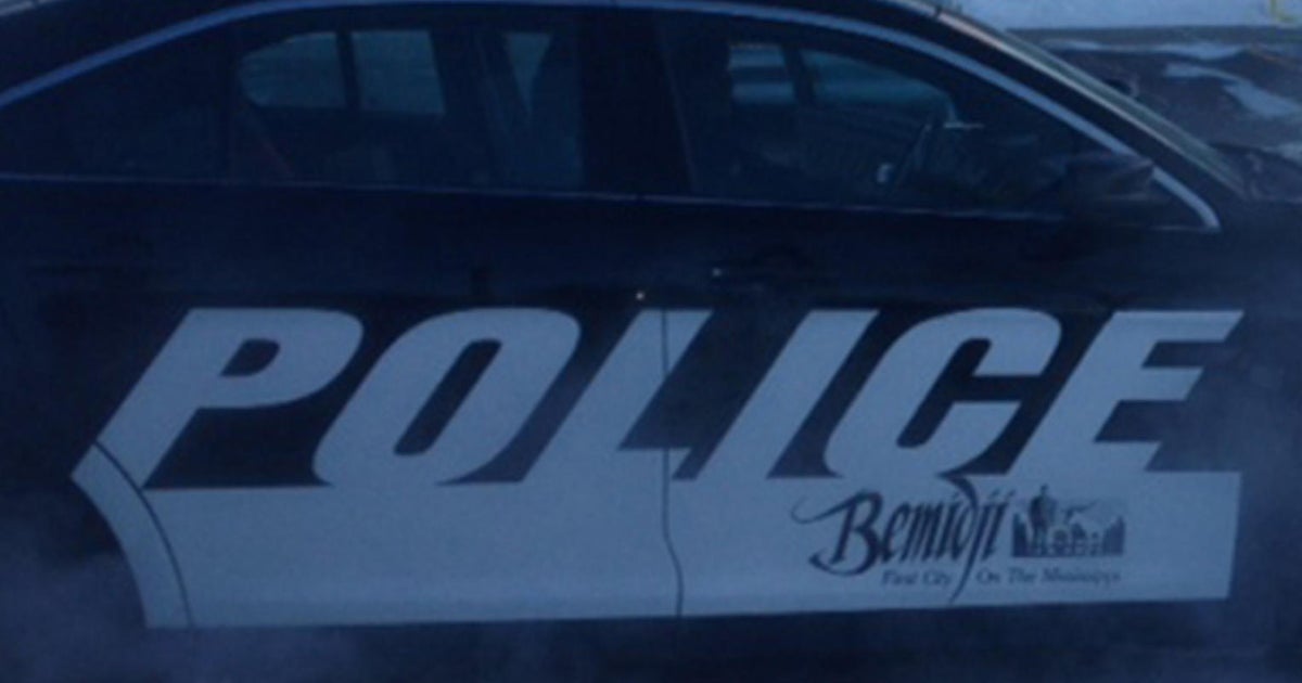 Bemidji man accused of taking "surreptitious photographs" of girls at Walmart