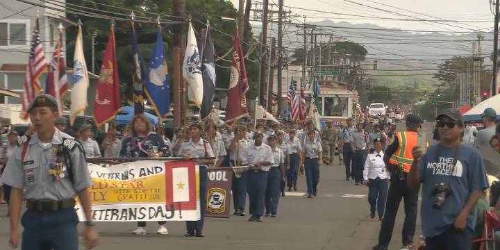 Veterans parade carries on in Wahiawa despite military absences