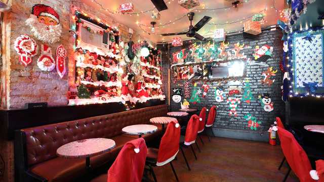 Immersive Christmas pop-up bars return to Cincinnati