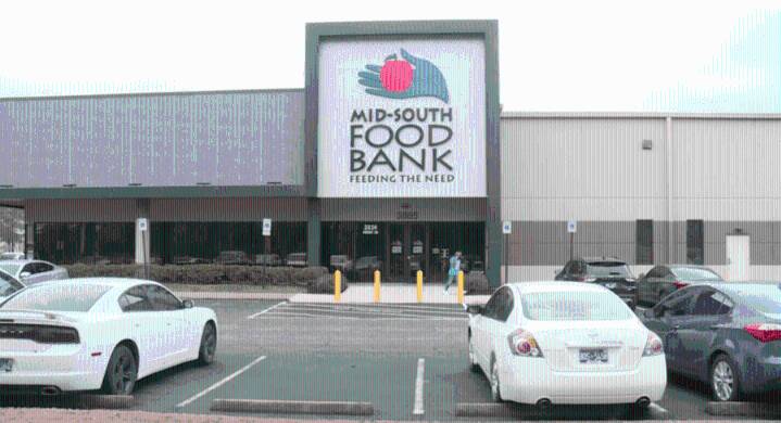Mid-South Food Bank hosts giveaways amid government shutdown