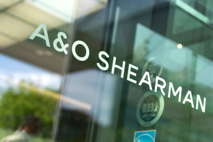 A&O Shearman Settles £93M Negligence Claim Against BNY