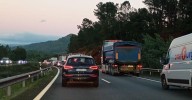 Colas kilométricas en la A-52 en sentido Ourense