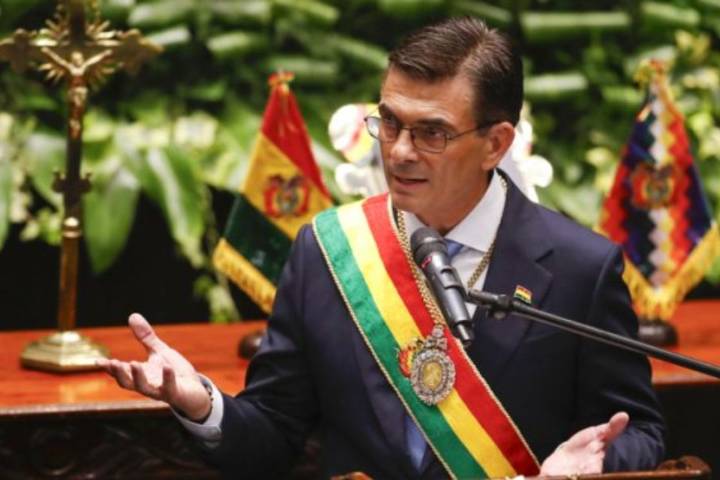 Rodrigo Paz toma posesión en Bolivia con cuestionamientos a Morales y Arce por recursos