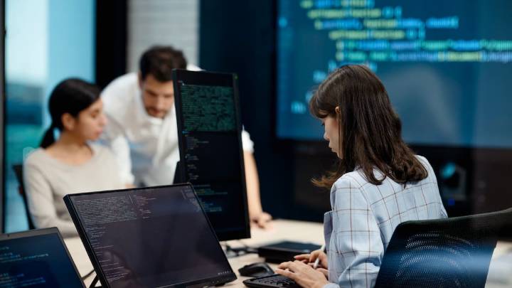 La profesión del futuro que ha caído en desgracia por el avance de la inteligencia artificial: "Es una mala opción"