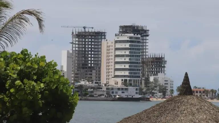 Obras de construcción van lentas, pero inseguridad no las detiene: CMIC