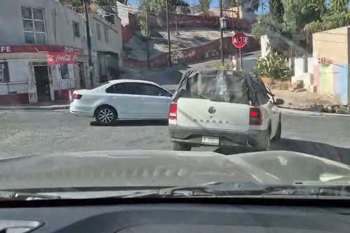 Montachoques acechan; denuncian persecución y frenazos en Centro de Saltillo (video)