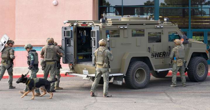 Sheriff's office trains in vacant Santa Maria theater