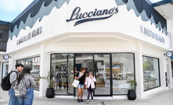 Sastre destacó que cada vez más empresas de nivel internacional invierten en Madryn