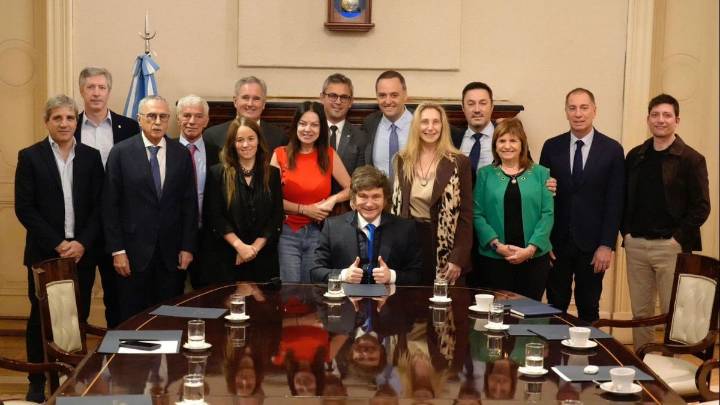Milei presidió la primera reunión con el gabinete de ministros renovado