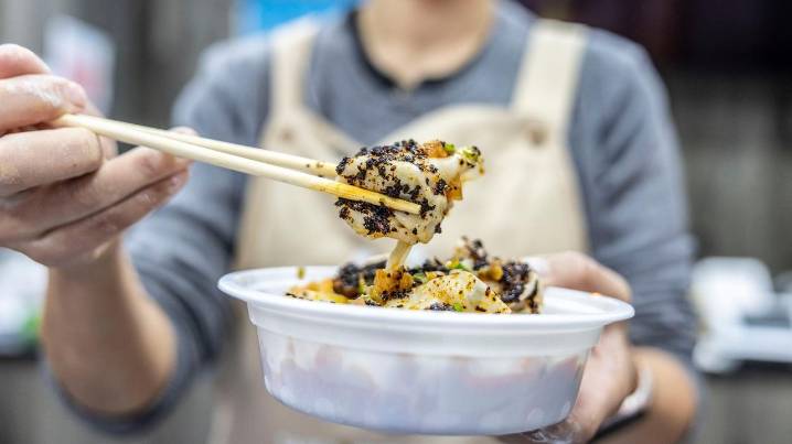 Try viral dumplings and more on this LI food crawl