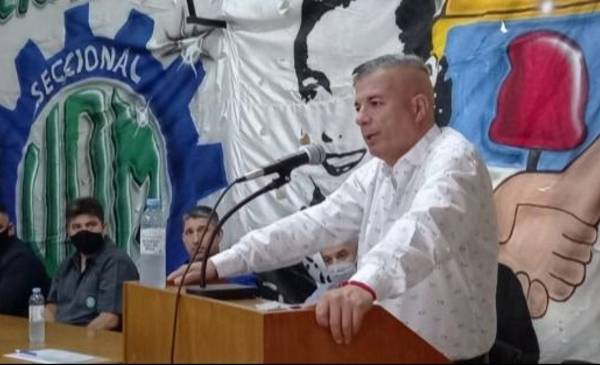 Dirigente cercano a Furlán mete presión a la CGT: "Mucho conflicto"