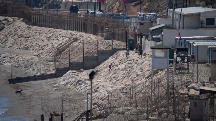 Interior contrata una empresa para vigilar los trabajos de otra en la frontera con Marruecos