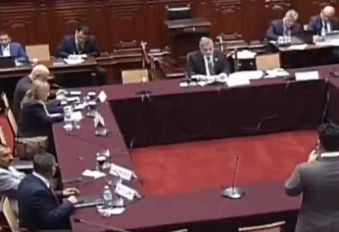 Congreso de Perú declaró persona ‘non grata’ a la presidenta mexicana Claudia Sheinbaum