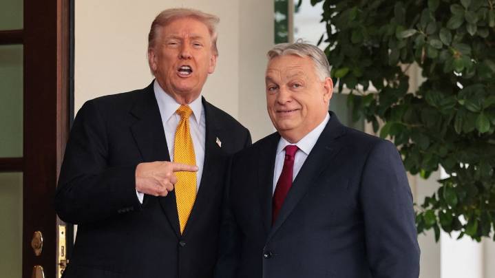 Trump abre la puerta a eximir a Hungría de las sanciones al petróleo y gas ruso