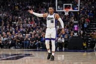 Triple-doble de Westbrook y actuación clave de Schroder llevan a Kings a triunfo ante Warriors – Chicago Tribune