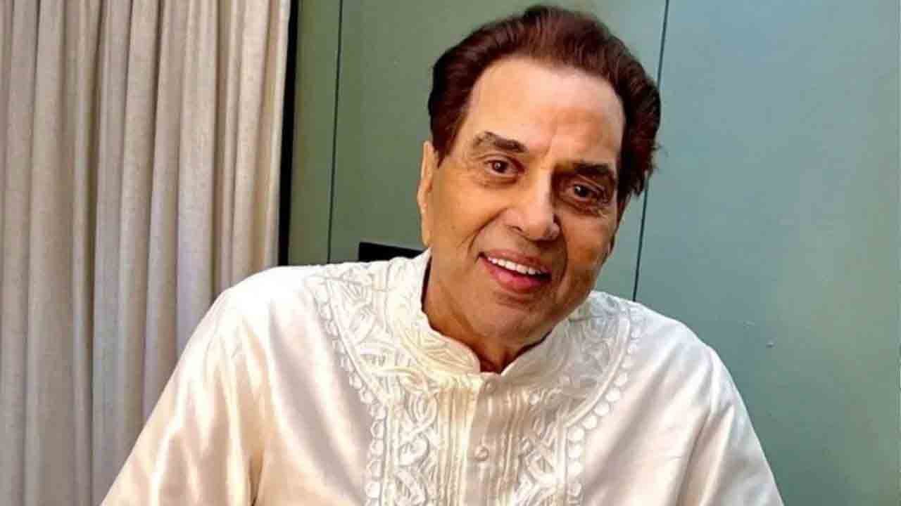 Actor Dharmendra Hospitalized In Mumbai
