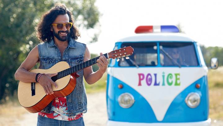 Democrats Propose Replacing All Police With Traveling Bands Of Hippies Singing 'Imagine'