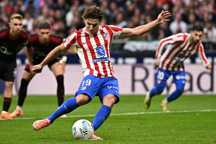 Gen argentino. Goles de Julián Álvarez y Almada y ovación para Giuliano Simeone: el Atlético de Madrid, feliz en casa