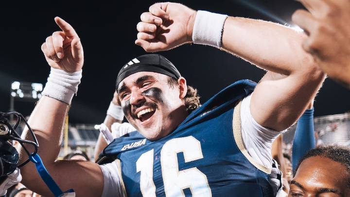 Jesuit alumnus Joe Pesansky has FIU on brink of bowl eligibility