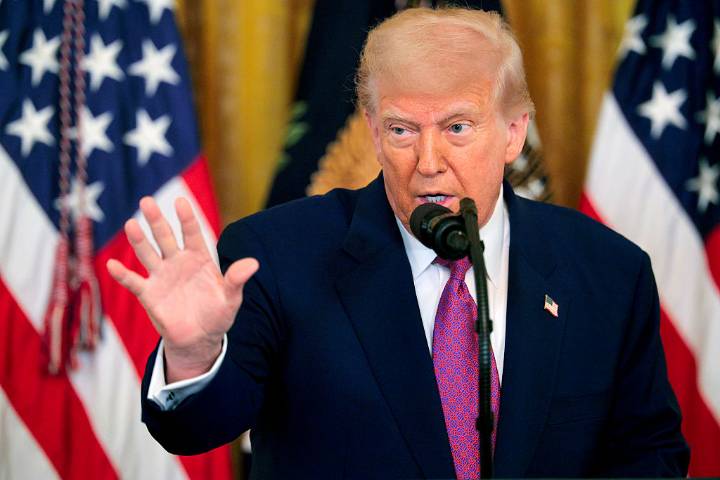 7 Democrats, 1 Independent Weak-Willed Vote With Republicans To End The Shutdown, Trump Targets Air Traffic Controllers