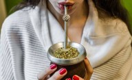 El aliado menos pensado: un estudio reveló que tomar mate puede mejorar la salud bucal