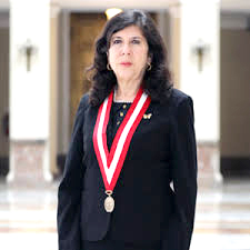 Janet Tello Gilardi hace un enfático llamado de respeto a la autonomía del Poder Judicial