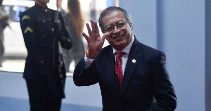 Sancionan a responsables de la campaña de Gustavo Petro por superar topes electorales en 2022